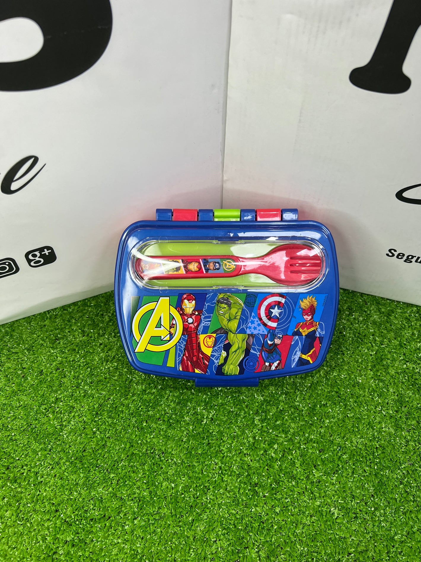 PORTA MERENDE CON POSATA THE AVENGERS