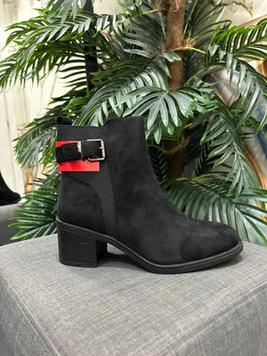 Stivaletto donna con cinturino